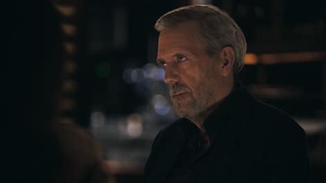 Hugh Laurie w serialu The Wanted Man w Apple TV